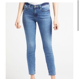 Frame Le Skinny De Jeanne Crop
